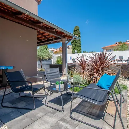 Above In Medulin,istria Villa *