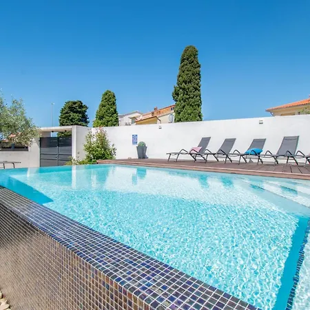 Villa Above In Medulin,istria Medulin