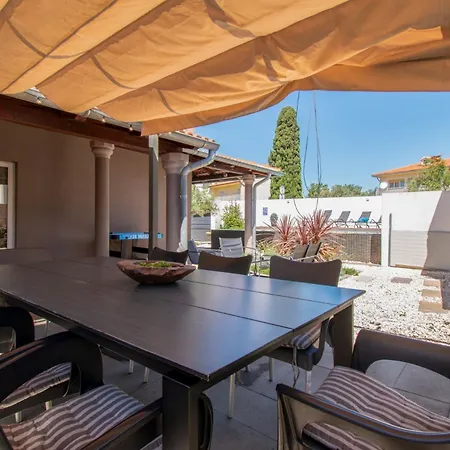 Villa Above In Medulin,istria Medulin