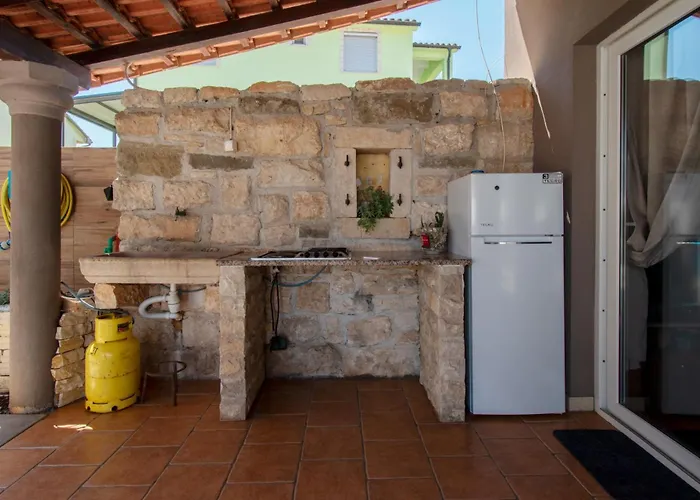 Above In Medulin,istria - By Istrabook Villa *