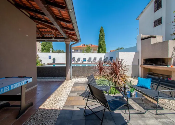 Above In Medulin,istria - By Istrabook Villa Medulin