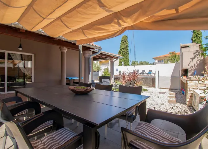 Villa Above In Medulin,istria - By Istrabook Medulin
